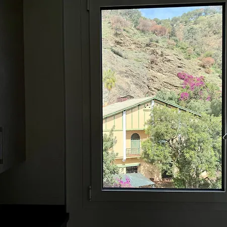 Wow Views! By Easytrip Lägenhet